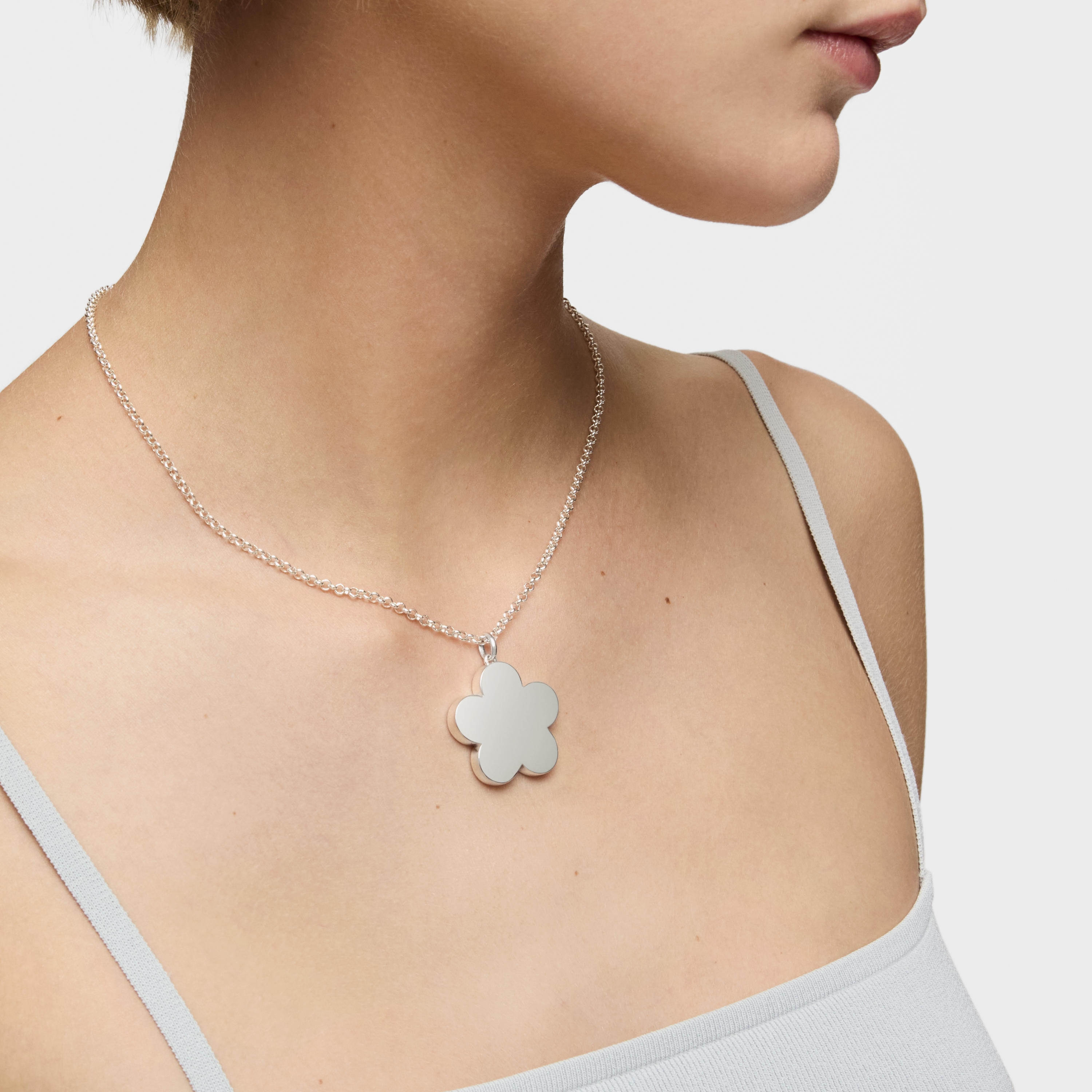 Medium 29mm silver flower Pendant Sweet Dolls